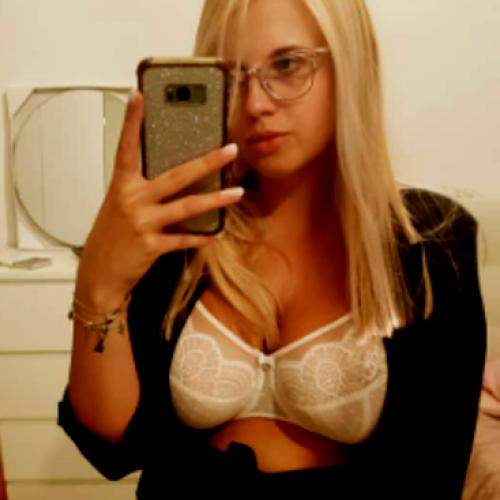 Ich mag schüchterne Typen, traust du dich auf ein Sex Treff?